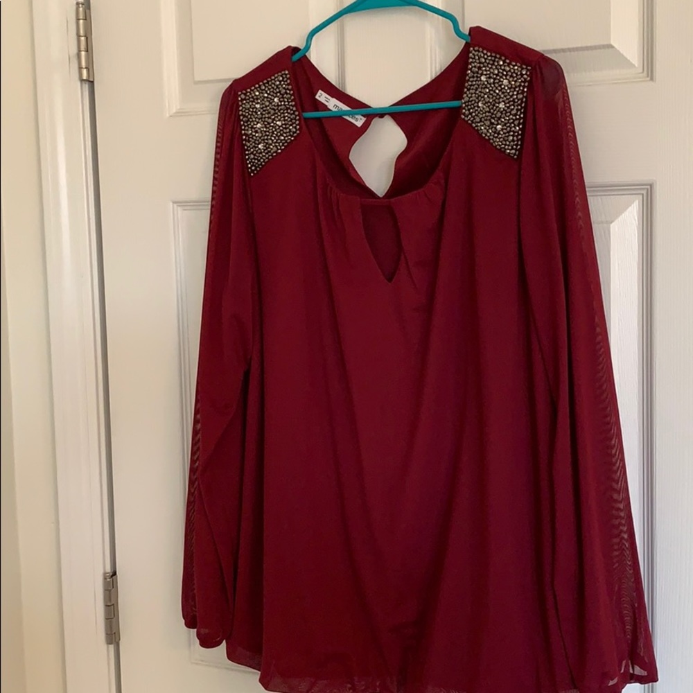 Dress Top with shoulder detail